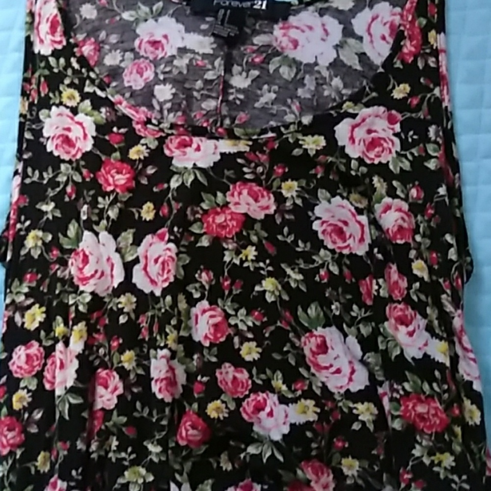 ❗️(removing soon send offers) Forever 21 top S